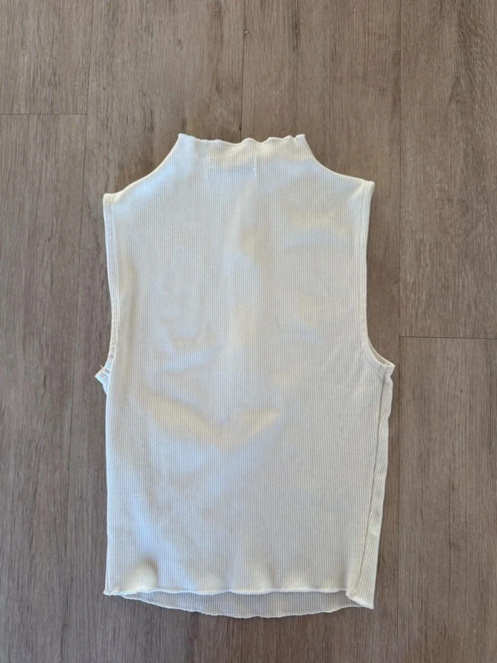 Urban Outfitters White Ribbed Tank Top - Picture 3 of 3